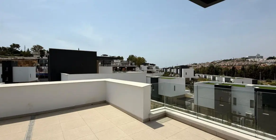 Long-term rent of semi-detached house in Estepona 8