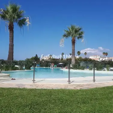 Sale of middle floor apartment in El Chaparral