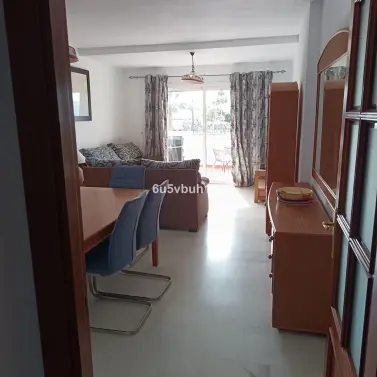 Sale of middle floor apartment in El Chaparral