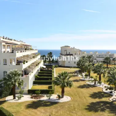 Sale of middle floor apartment in El Chaparral