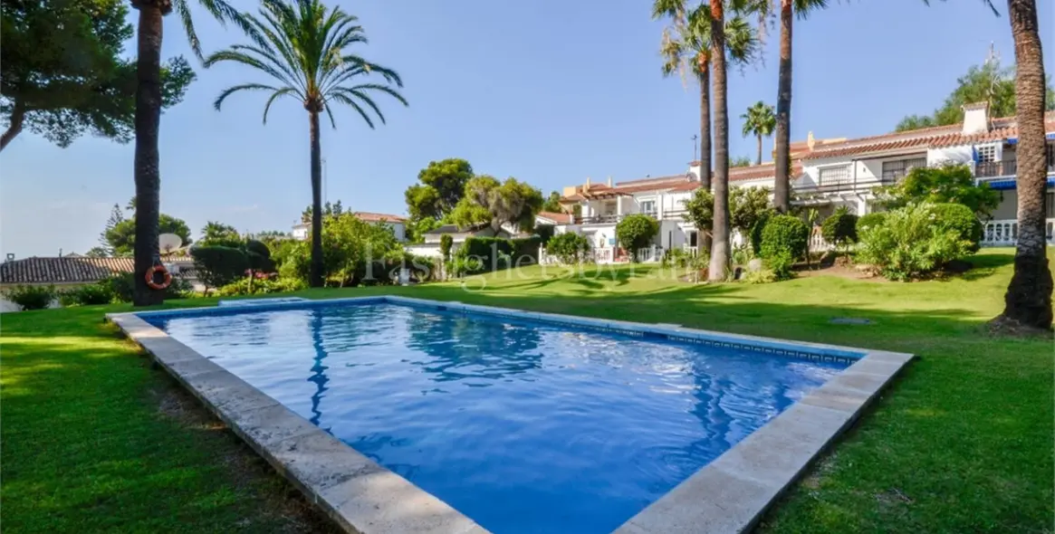 Продажа таунхауса в Nueva Andalucía 2