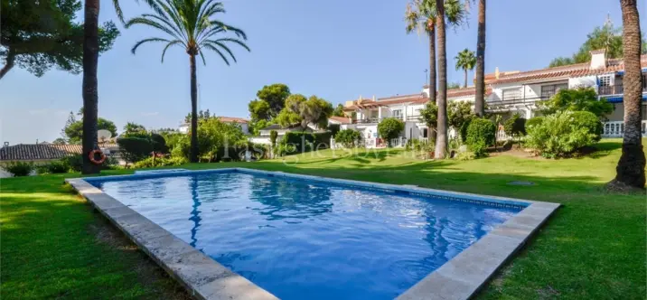 Продажа таунхауса в Nueva Andalucía 1