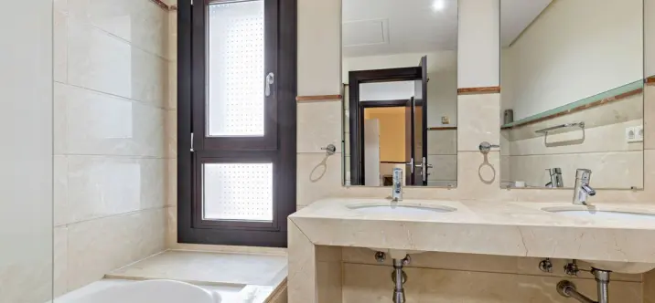 Продажа таунхауса в Benahavís 3