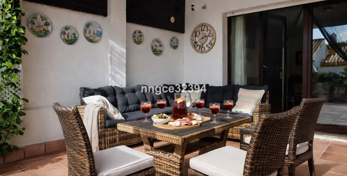 Продажа дома на две семьи в Manilva 8