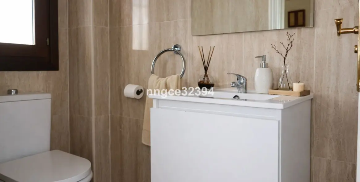 Продажа дома на две семьи в Manilva 28