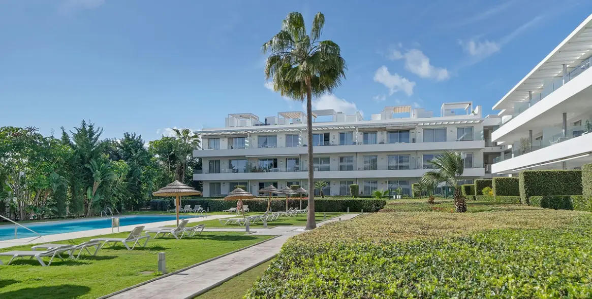 Sale of ground floor apartment in Cancelada 1