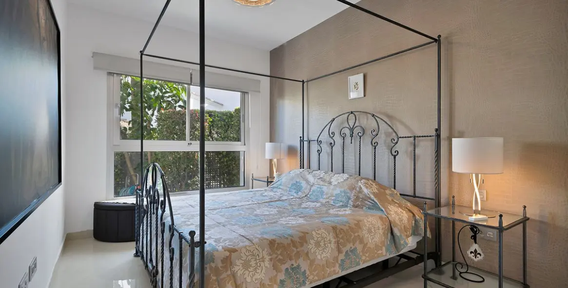 Sale of ground floor apartment in Cancelada 15