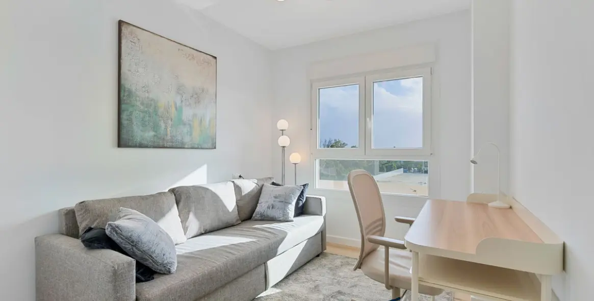 Продажа апартаментов на среднем этаже в La Campana 19