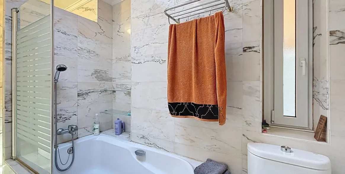 Продажа  отдельно стоящей виллы в Almayate 35