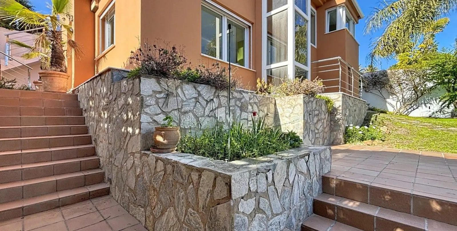 Venta de villa independiente en Almayate 3