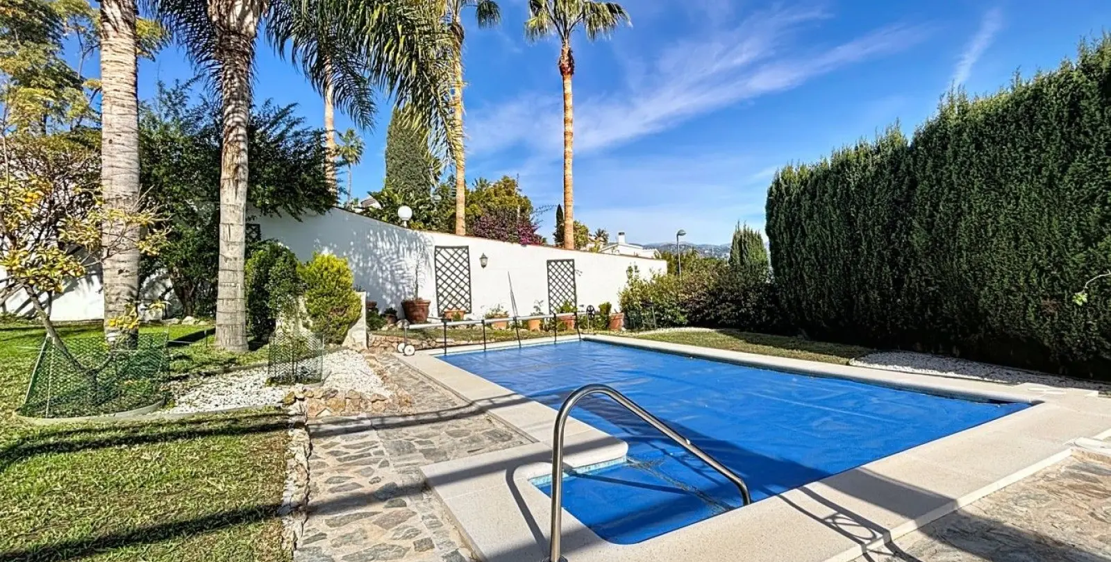 Venta de villa independiente en Almayate 4