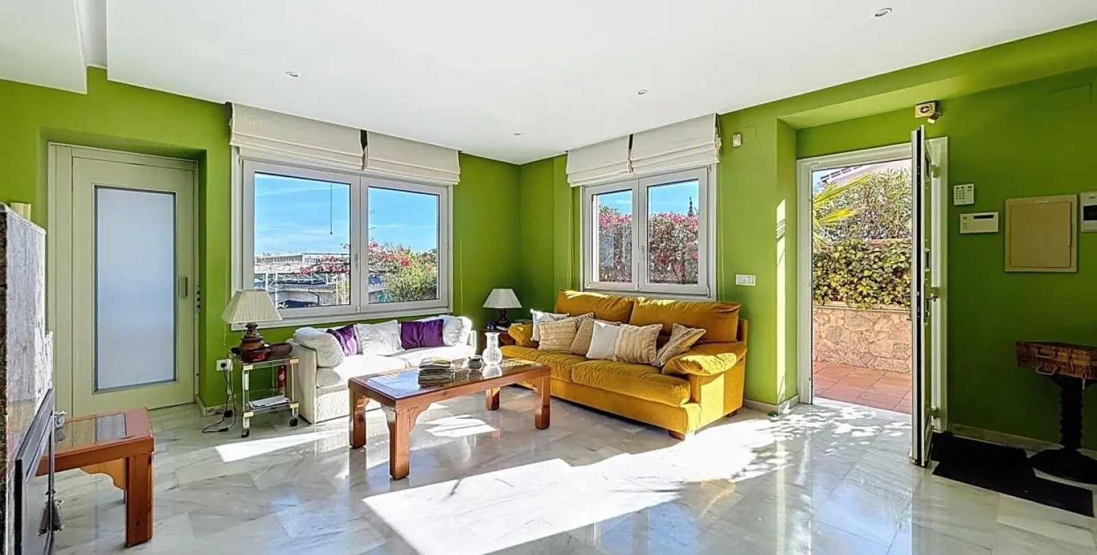 Venta de villa independiente en Almayate 8