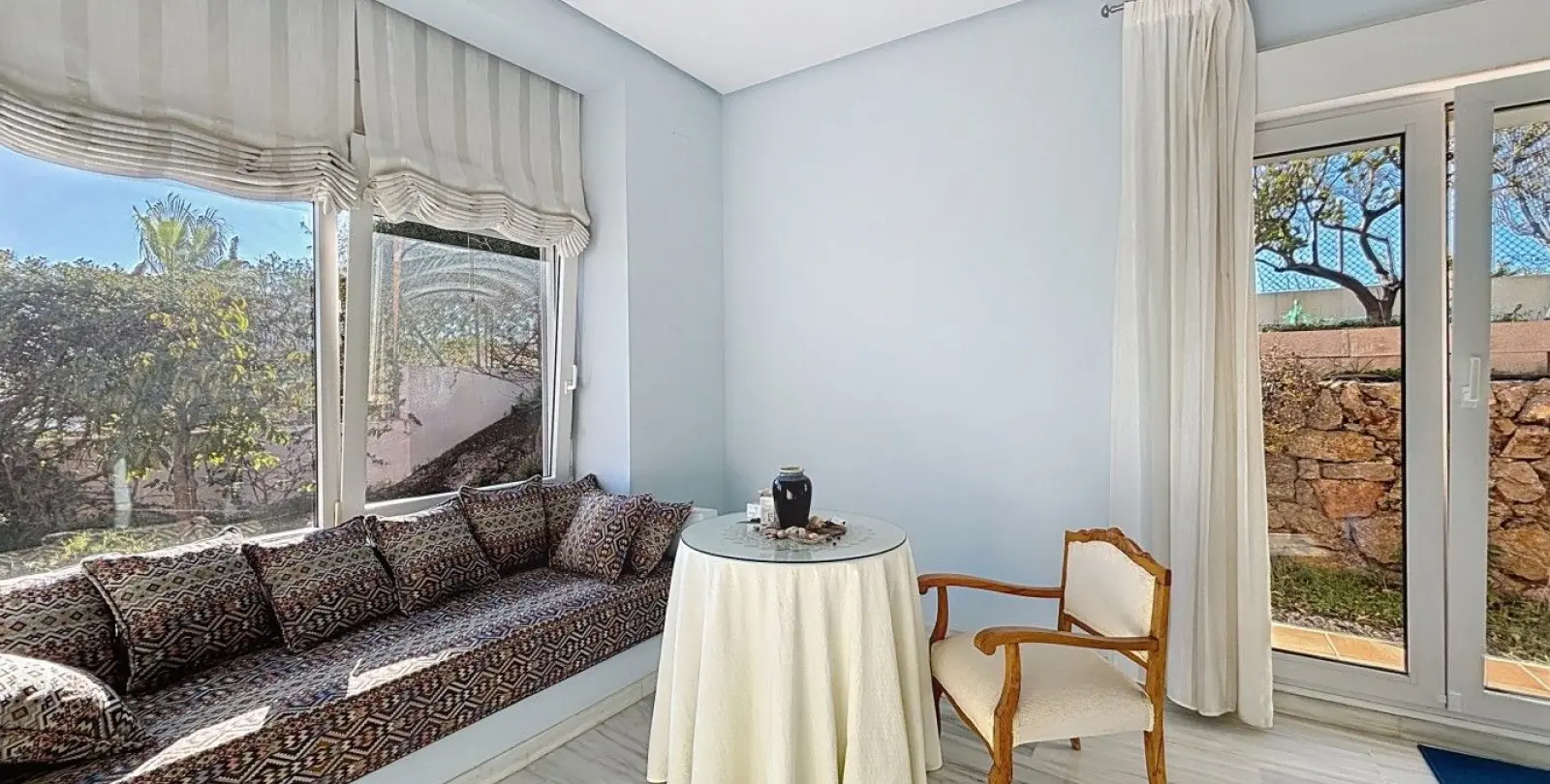 Venta de villa independiente en Almayate 31