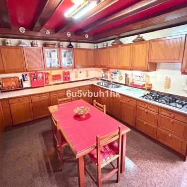 Продажа апартаментов на среднем этаже в Fuengirola