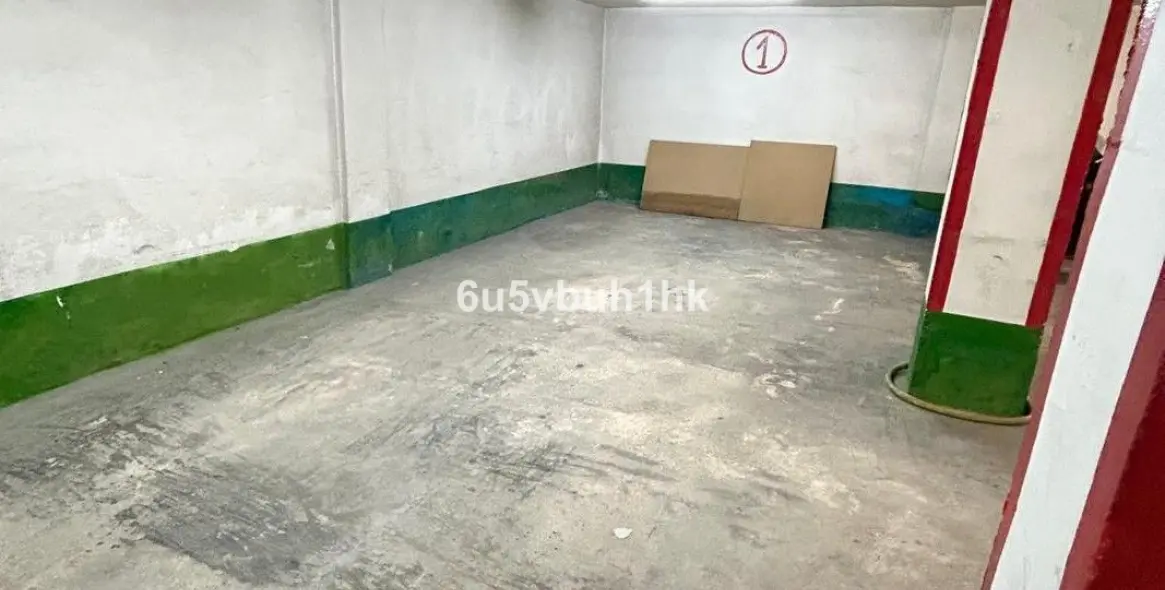 Sale of middle floor apartment in Fuengirola 41