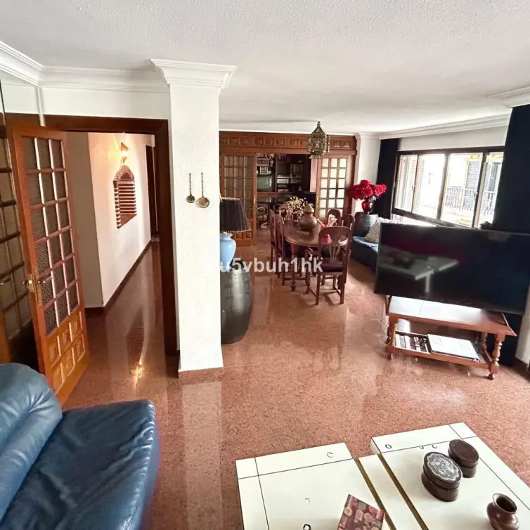 Продажа апартаментов на среднем этаже в Fuengirola