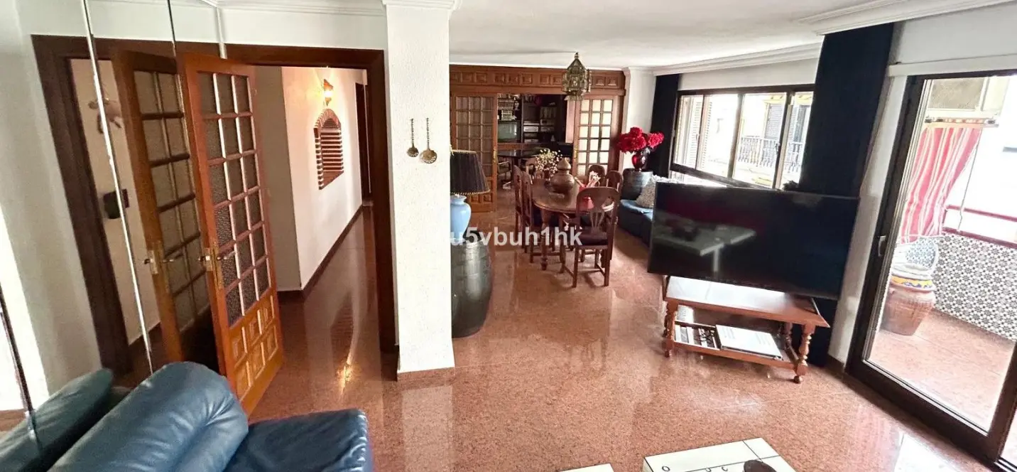 Продажа апартаментов на среднем этаже в Fuengirola 1