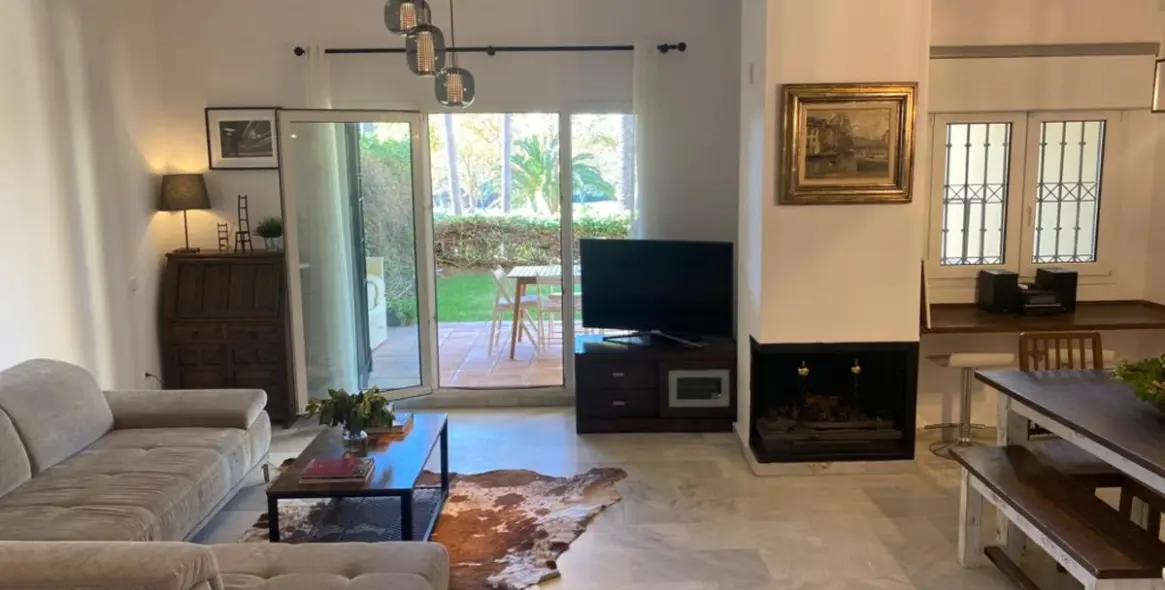 Продажа таунхауса в Guadalmina Baja 2