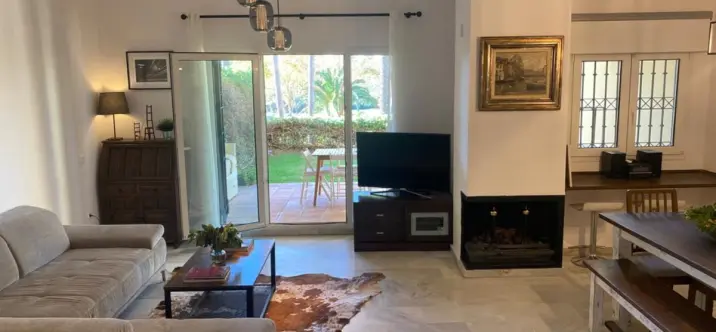 Продажа таунхауса в Guadalmina Baja 1