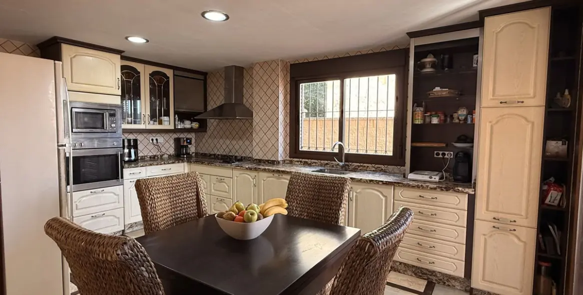 Продажа  отдельно стоящей виллы в Torremolinos 6