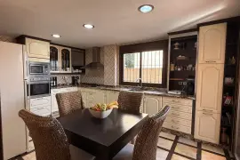 Image 6 thumb