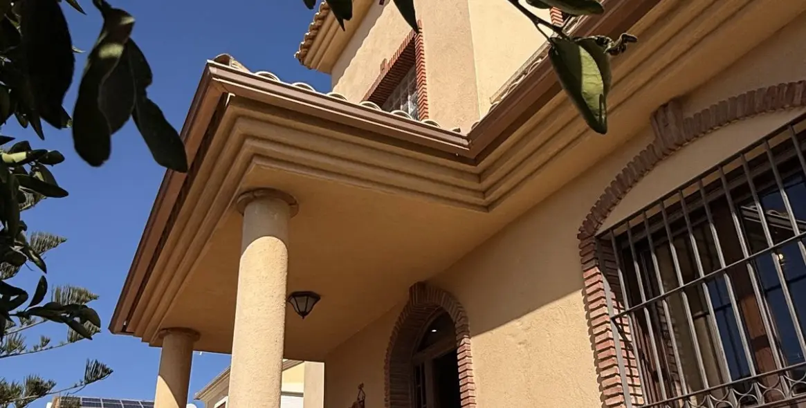 Продажа  отдельно стоящей виллы в Torremolinos 21