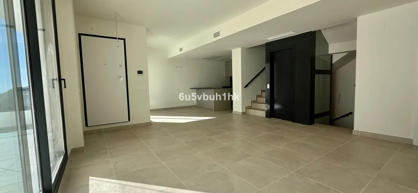 Sale of townhouse in Benalmadena 3