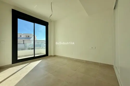 Image 7 thumb