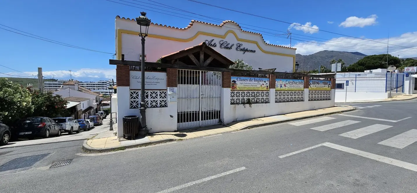Продажа бизнеса в Estepona 1