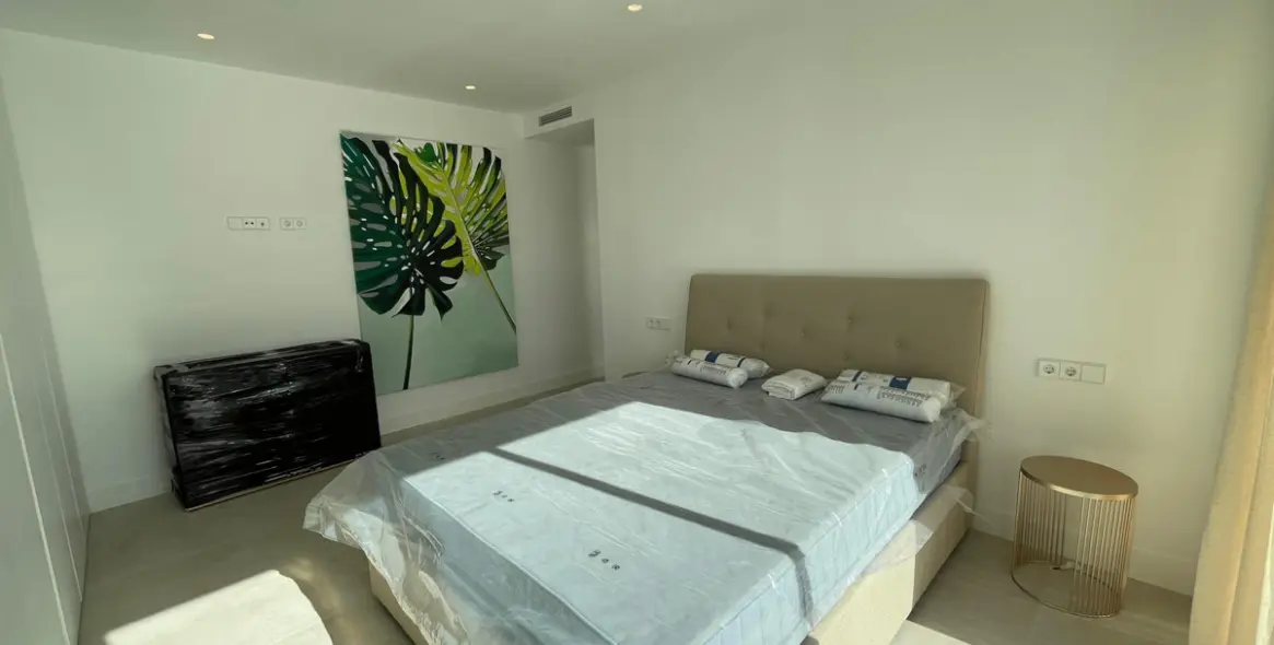 Продажа  отдельно стоящей виллы в Estepona 19