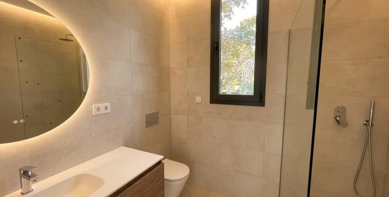 Venta de villa independiente en Estepona 17