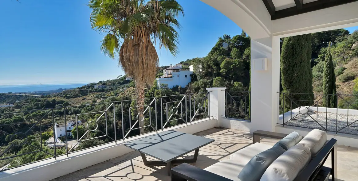 Продажа  отдельно стоящей виллы в Benahavís 23