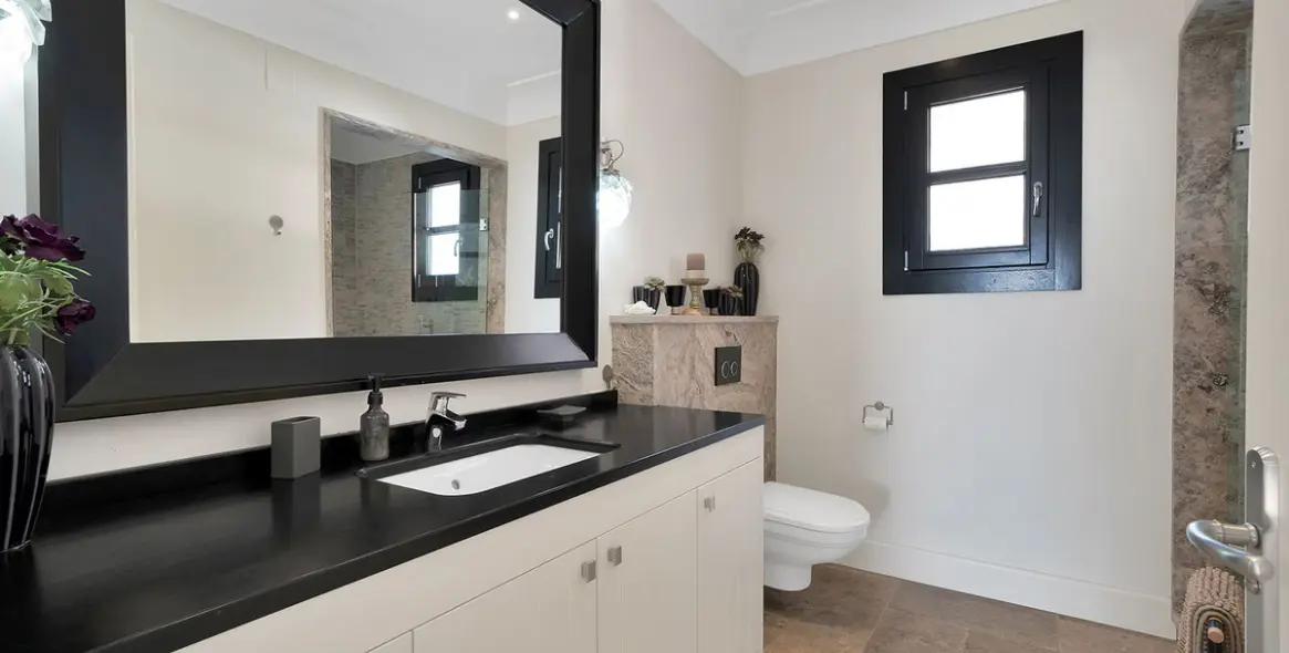 Продажа  отдельно стоящей виллы в Benahavís 27