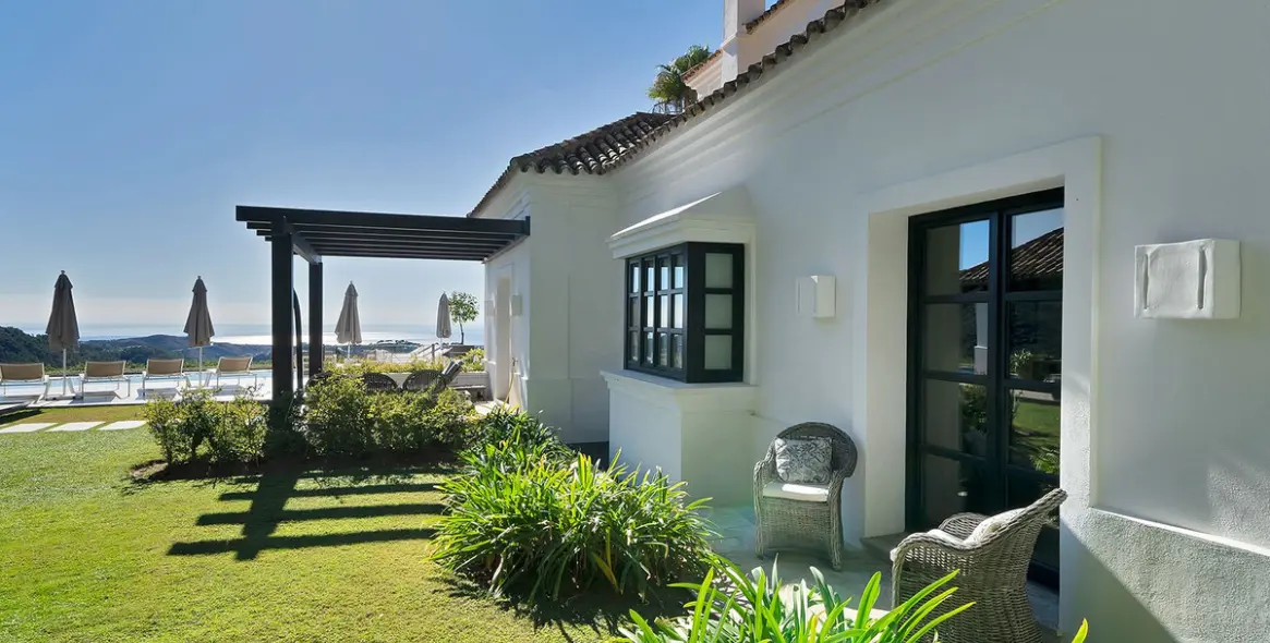 Продажа  отдельно стоящей виллы в Benahavís 40