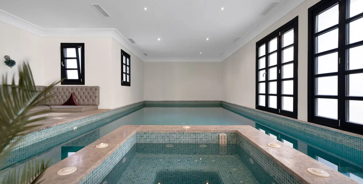 Продажа  отдельно стоящей виллы в Benahavís 54