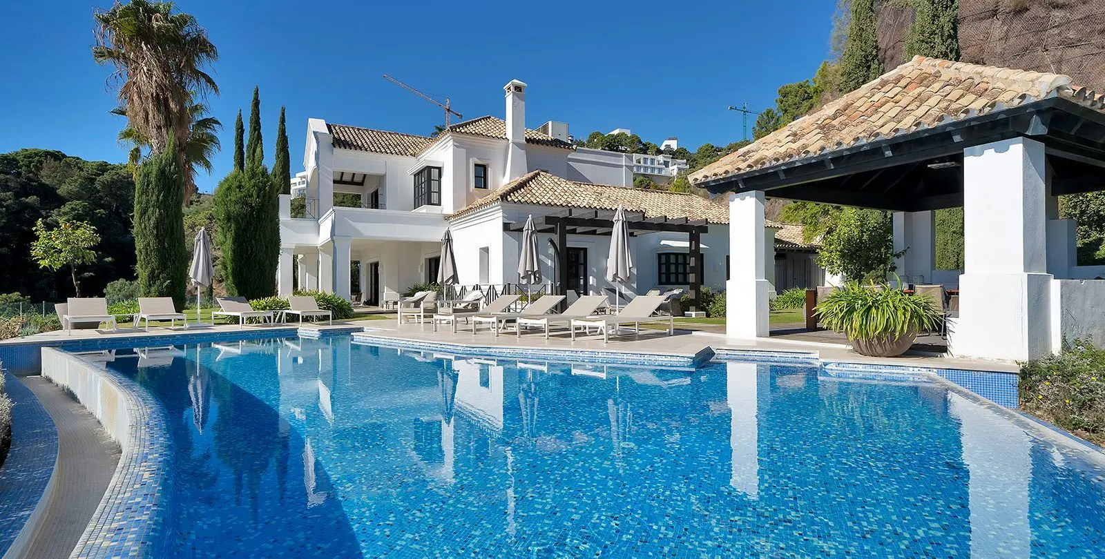 Venta de villa independiente en Benahavís 2