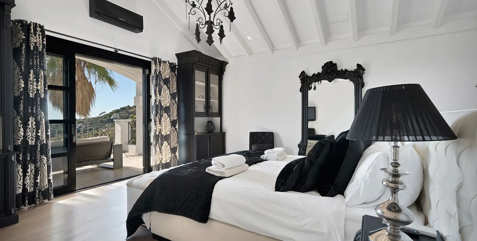 Venta de villa independiente en Benahavís 19