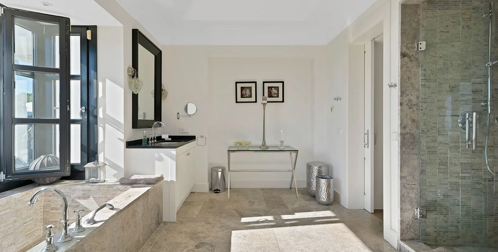 Venta de villa independiente en Benahavís 25