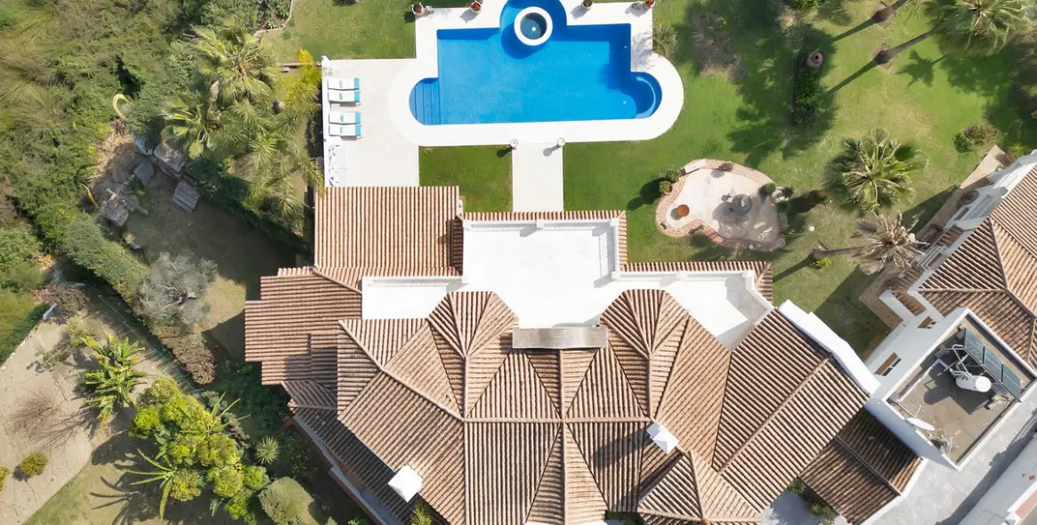 Продажа  отдельно стоящей виллы в Nueva Andalucía 7