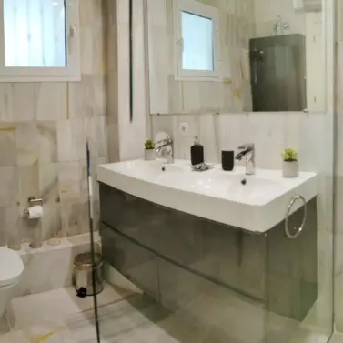 Venta de apartamento en planta media en La Mairena