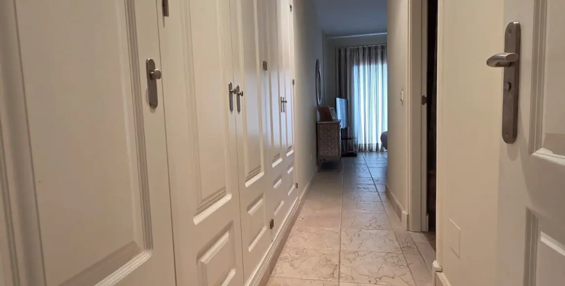 Sale of ground floor apartment in Estepona 10