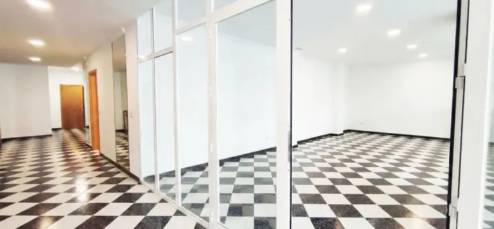 Продажа магазина в Alhaurín el Grande 0