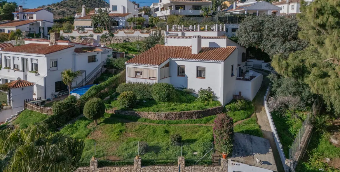 Продажа  отдельно стоящей виллы в Málaga Centro 25