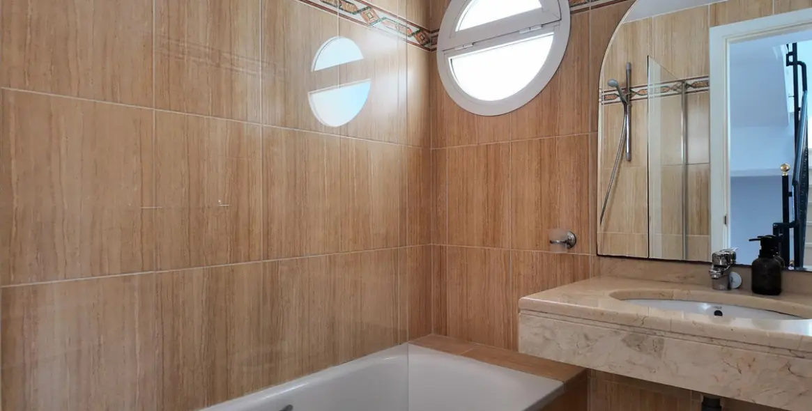 Sale of semi-detached house in Benalmadena 23