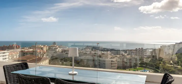 Продажа пентхауса в Estepona 0
