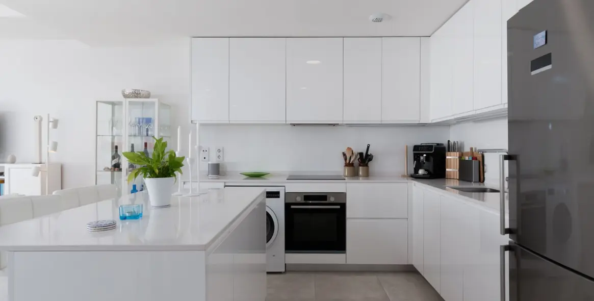 Sale of penthouse in Estepona 8