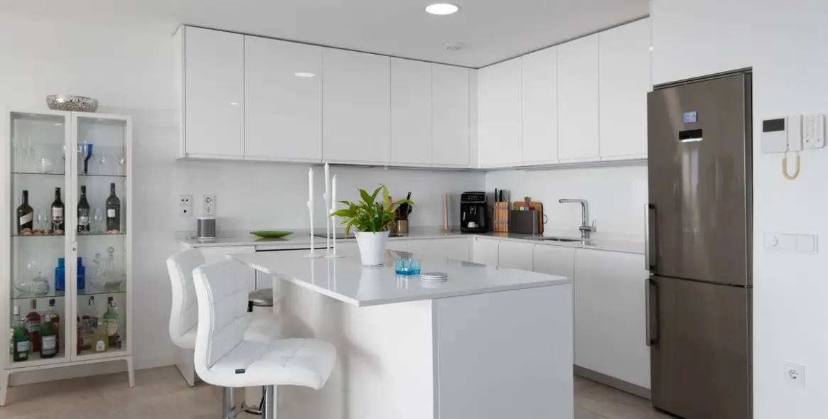 Sale of penthouse in Estepona 9