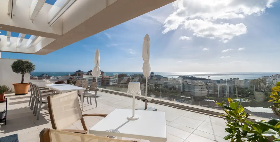 Sale of penthouse in Estepona 19
