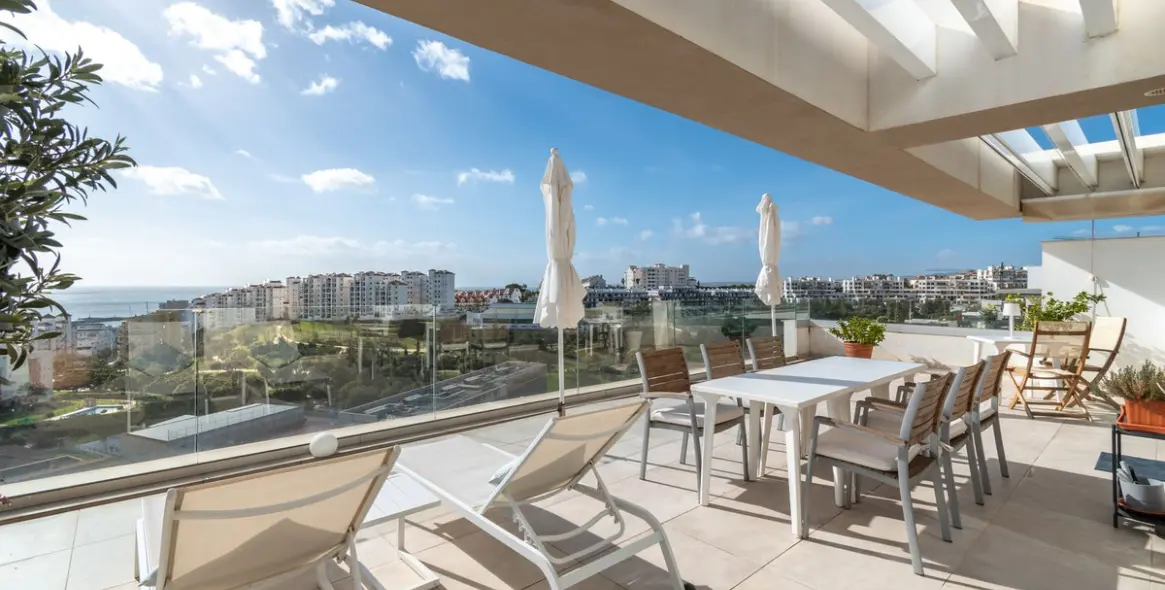 Sale of penthouse in Estepona 20