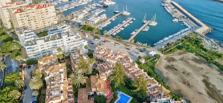 Venta de dúplex en Estepona 2